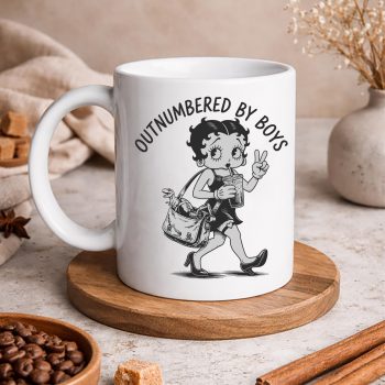 BettyBoopOutnumberedByBoysFunnyMomMamamug