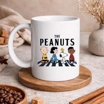 ThePeanutsWalkingTheBeatlesmug